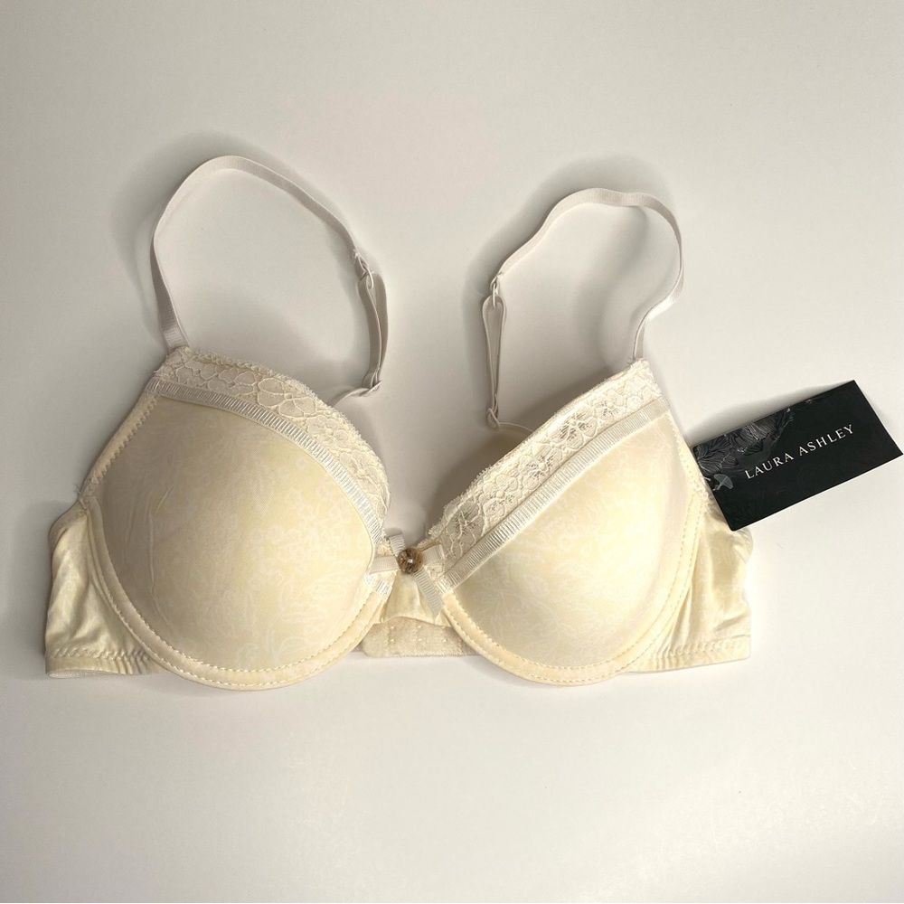 Laura Ashley Cream Lace Bra